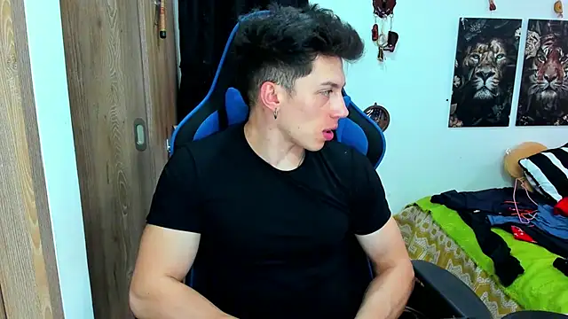 javiersexymann online show from 12.21.24