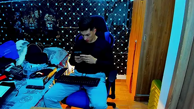 javiersexymann online show from 12.04.25