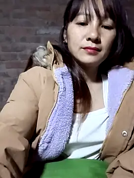 Snapshot of Mini3333 chatting on 12.15.25 Mini3333 online show from 12.15.25