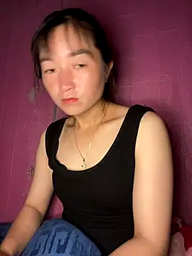 Snapshot of -mina--- chatting on 09.09.25 -mina--- online show from 09.09.25