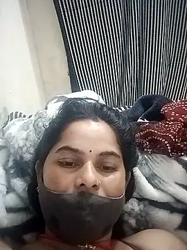 JULEE-740 online show from 10.25.25