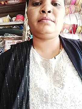 Rajnee33A online show from 10.31.25