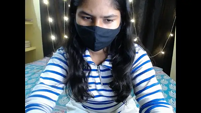 Snapshot of Vanya_7 chatting on 11.10.25 Vanya 7 online show from 11.10.25