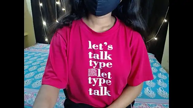 Snapshot of Vanya_7 chatting on 11.12.25 Vanya 7 online show from 11.12.25