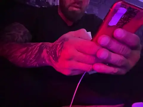 CoradoDe online show from 04.11.26