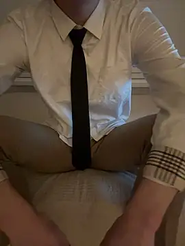 Snapshot of max_x_xine_ chatting on 10.23.25 max x xine online show from 10.23.25