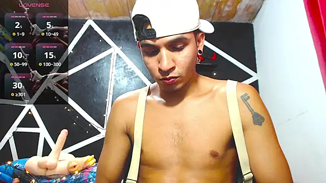 Angel latinboy online show from 09.30.25