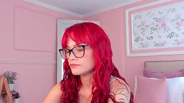 mae lyra online show from 03.14.26