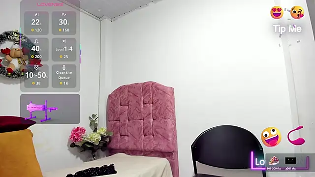 Snapshot of esmeraldaladys chatting on 12.04.25 esmeraldaladys online show from 12.04.25