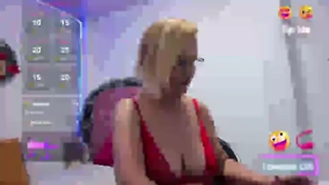 Snapshot of esmeraldaladys chatting on 01.06.26 esmeraldaladys online show from 01.06.26