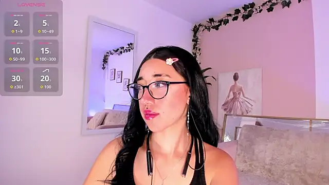 Miacorner  online show from 11.29.25