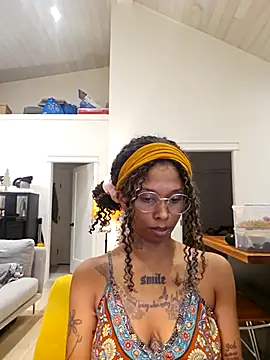 Snapshot of Jayla_Quinn chatting on 11.29.25 Jayla Quinn online show from 11.29.25