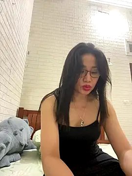 Vitamin sexy online show from 10.13.25