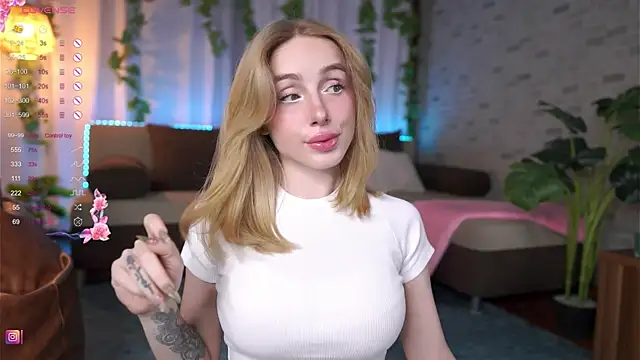 BabyyyLunaX online show from 06.04.26