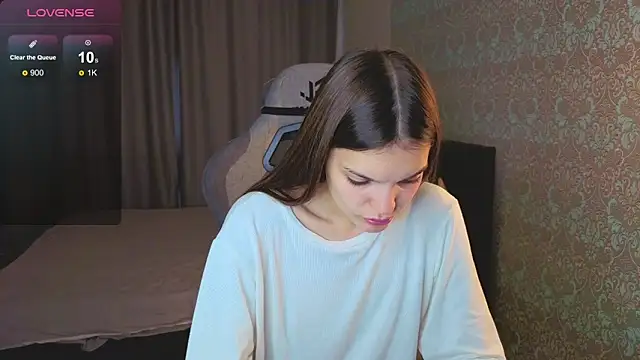 magic shy  online show from 09.19.25