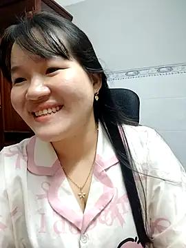 Snapshot of _Babyrose_ chatting on 09.29.25 Babyrose online show from 09.29.25