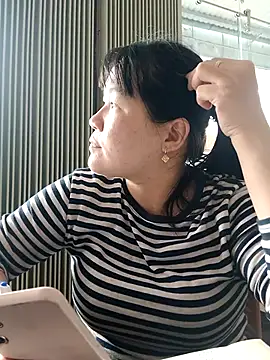 Snapshot of _Babyrose_ chatting on 10.12.25 Babyrose online show from 10.12.25