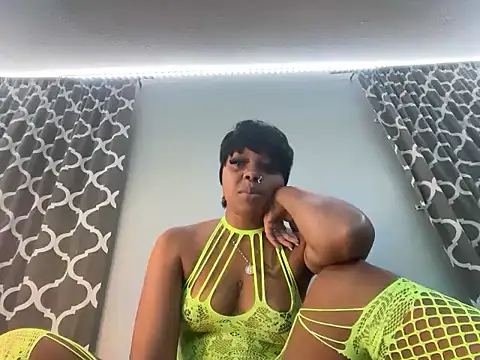 Liaprettygirl online show from 05.06.26