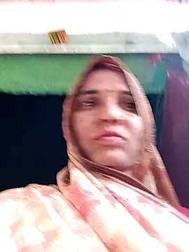 Snapshot of Pinky12A chatting on 11.01.25 Pinky12A online show from 11.01.25