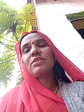 Snapshot of Pinky12A chatting on 11.05.25 Pinky12A online show from 11.05.25