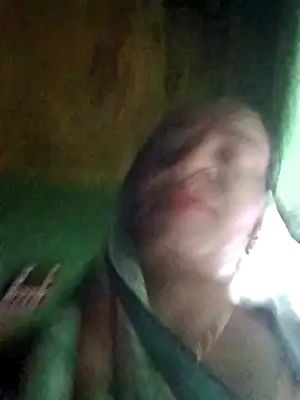 Snapshot of Pinky12A chatting on 11.06.25 Pinky12A online show from 11.06.25