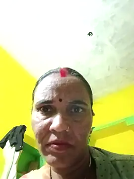 Snapshot of Pinky12A chatting on 11.12.25 Pinky12A online show from 11.12.25