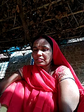 Snapshot of Pinky12A chatting on 11.13.25 Pinky12A online show from 11.13.25