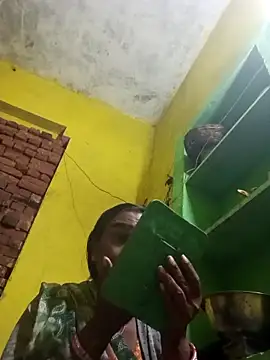 Snapshot of Pinky12A chatting on 11.15.25 Pinky12A online show from 11.15.25