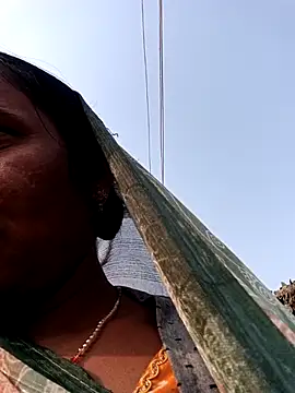 Snapshot of Pinky12A chatting on 11.20.25 Pinky12A online show from 11.20.25