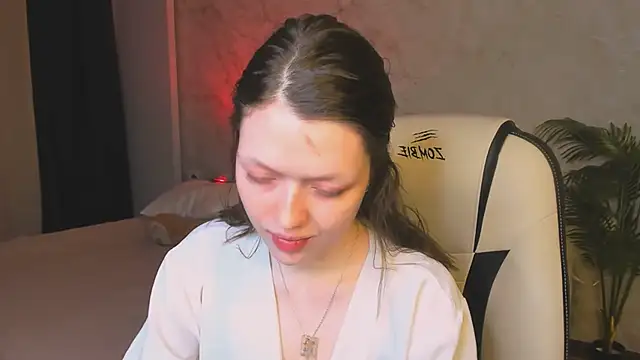 Lunar Lily online show from 01.15.26