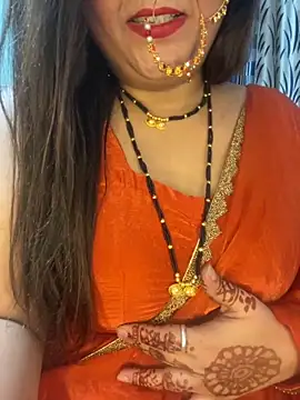 Snapshot of indian-hotmilfs chatting on 10.10.25 indian-hotmilfs online show from 10.10.25