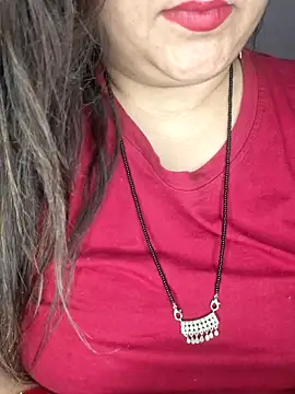 indian-hotmilfs online show from 02.14.26