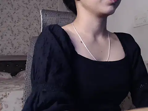 snow white123 online show from 10.24.25