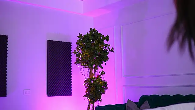 SiennaRuh online show from 03.15.26