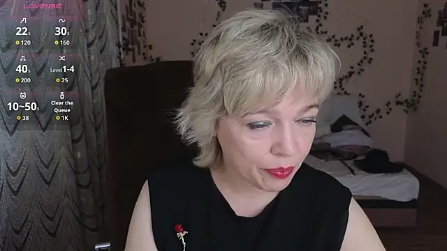 Snapshot of Rosette_Pricky chatting on 10.23.25 Rosette Pricky online show from 10.23.25