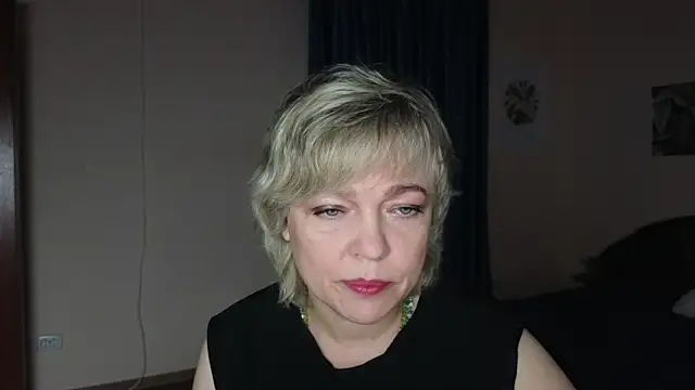 Snapshot of Rosette_Pricky chatting on 11.22.25 Rosette Pricky online show from 11.22.25