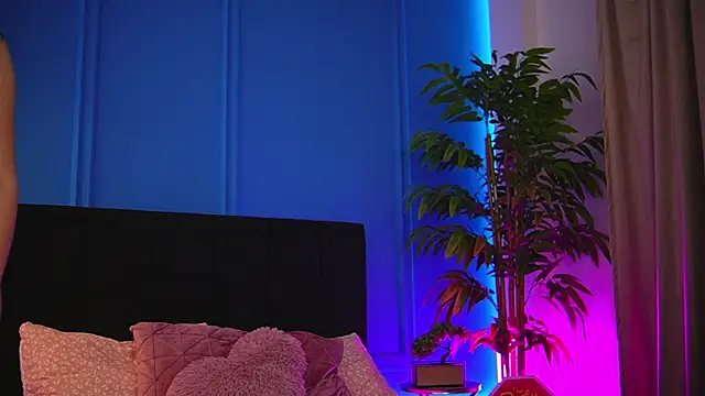 Snapshot of alexxisrae chatting on 11.22.25 alexxisrae online show from 11.22.25