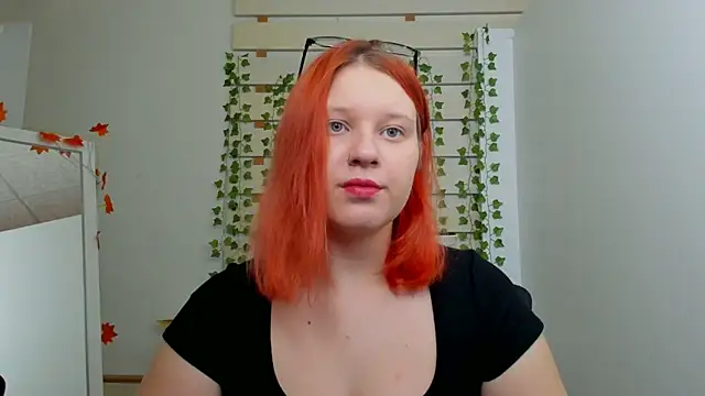 ScarletVixen  online show from 10.10.25
