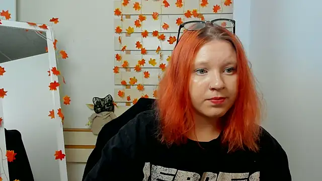 ScarletVixen  online show from 10.16.25
