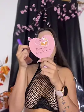 Scarlett05 online show from 04.18.26