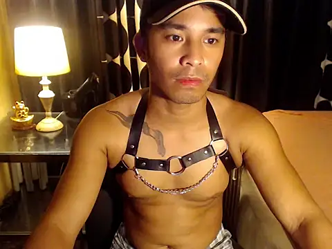 AsianHorseCockOwen online show from 01.18.26