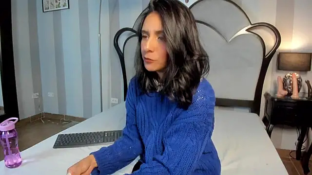 Snapshot of MiaAmore_ chatting on 02.20.26 MiaAmore online show from 02.20.26