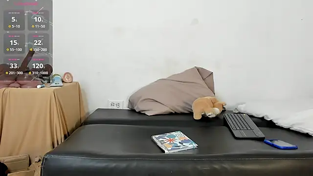 zarek lux online show from 11.26.25