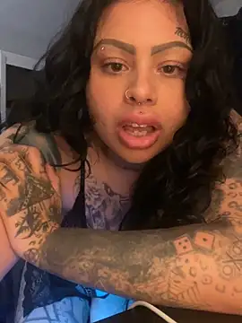 chicanachic13 online show from 11.19.25