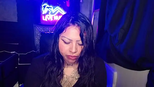 Snapshot of chicanachic13 chatting on 01.10.26 chicanachic13 online show from 01.10.26