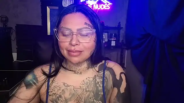 Snapshot of chicanachic13 chatting on 02.07.26 chicanachic13 online show from 02.07.26