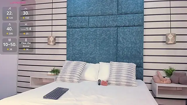 NatyLeone online show from 09.14.25