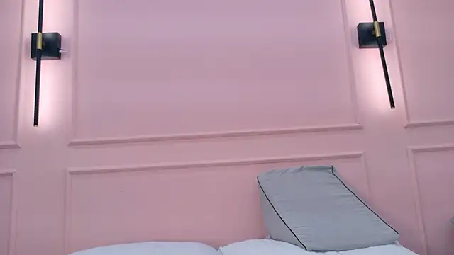 MaddieTease online show from 02.10.26
