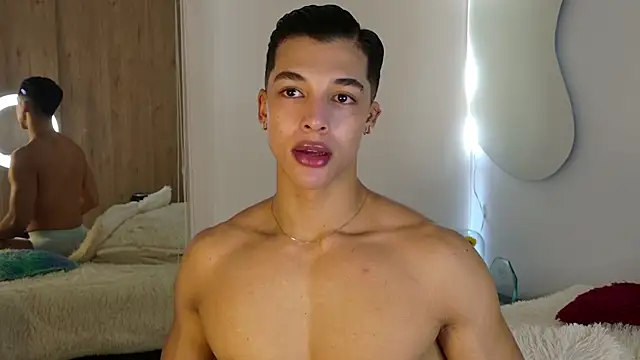 Troye Williams online show from 04.04.26