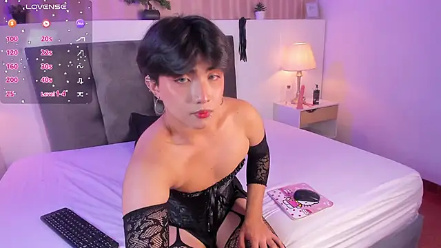 Creamy Angelo online show from 09.13.25